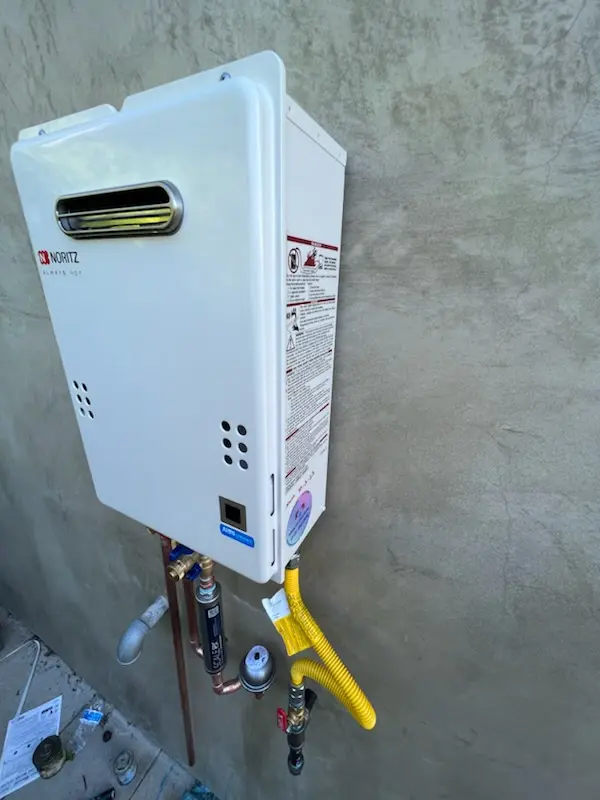 Tankless water heater installation for Frontenac homes